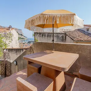 Rose D'eden Par Dodo-a-cassis Apartment Cassis